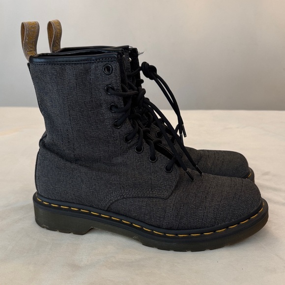 EUC! Dr. Martens Vegan Castel Gunmetal Gray, sz 8 - Picture 1 of 10